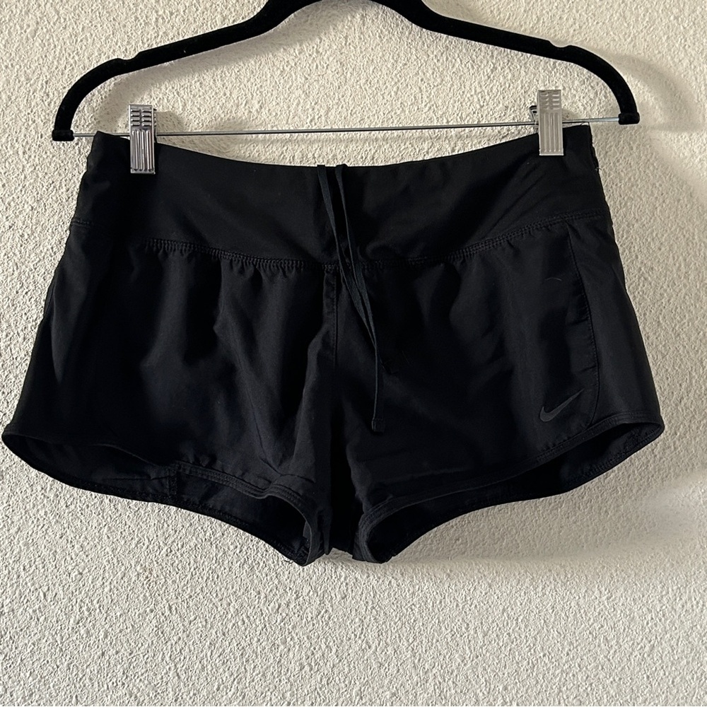 Nike Dry Fit Running Shorts Workout Gym Athletic Casual Athleisure Women’s Med.